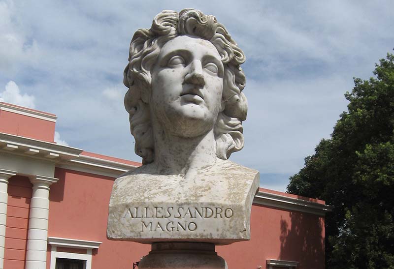 Alexandre, o Grande: biografia, territórios conquistados, personalidade 9