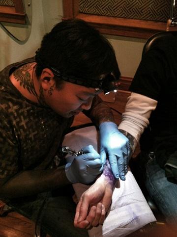 26 tatuadores famosos da história e dos assuntos atuais 14