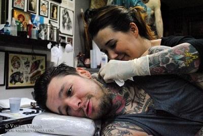 26 tatuadores famosos da história e dos assuntos atuais 12