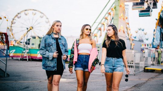 Os meninos melhoram suas notas se dividirem aulas com muitas meninas 1