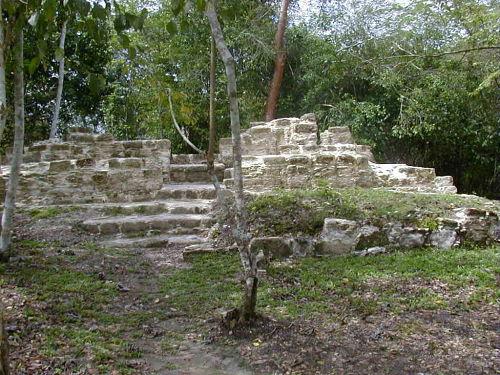 Quais eram os centros cerimoniais maias? 6