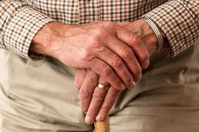 Doença de Parkinson: sintomas, causas e tratamento 11