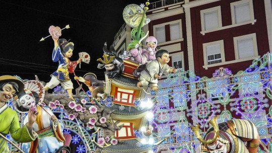 Fallas: por que alguns os amam e outros os odeiam 15