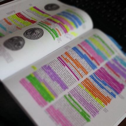 20 tipos de livros e suas características (com exemplos) 1