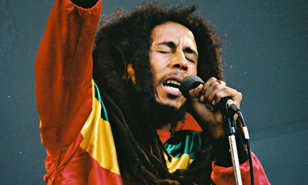 As 100 melhores frases de Bob Marley (amor, paz, vida) 26