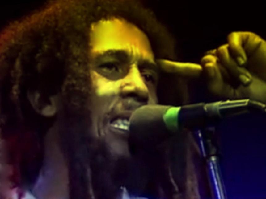 As 100 melhores frases de Bob Marley (amor, paz, vida) 23