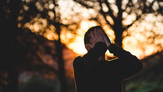Personalidade depressiva: causas, sintomas e fatores de risco 3