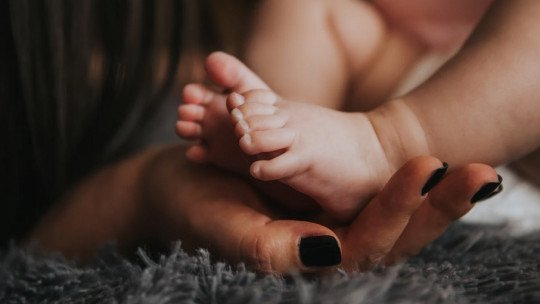A situação estranha: uma técnica para avaliar o apego infantil 1