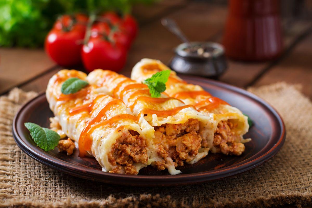 Composizione dei cannelloni precotti
