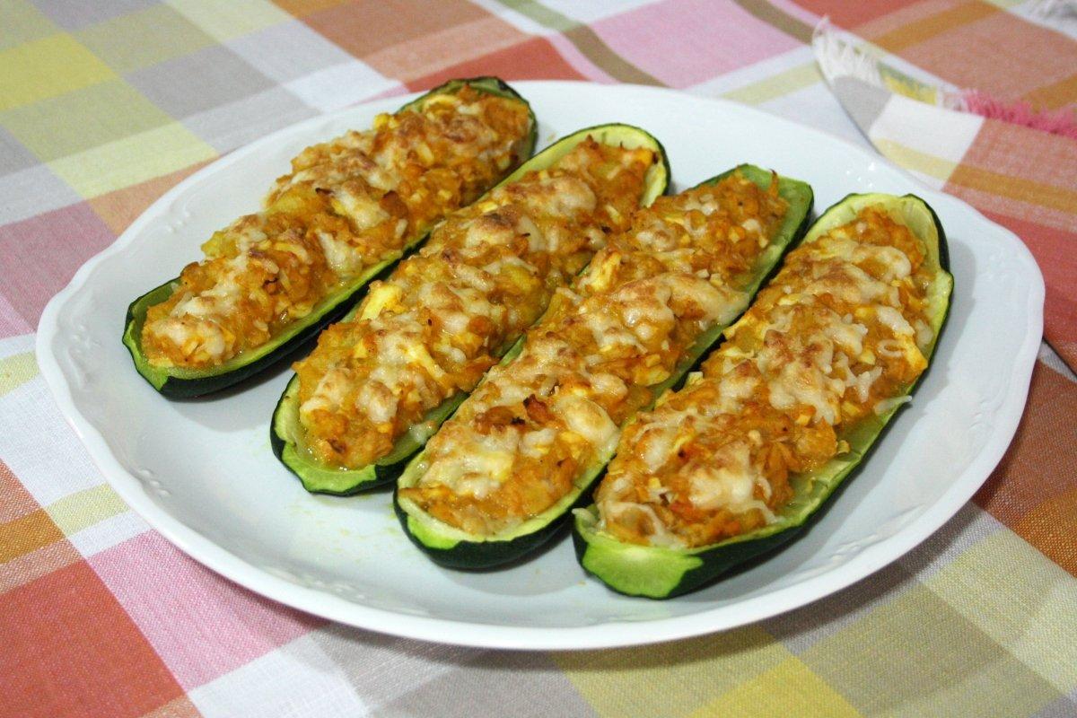 Zucchine ripiene con tonno gratinate