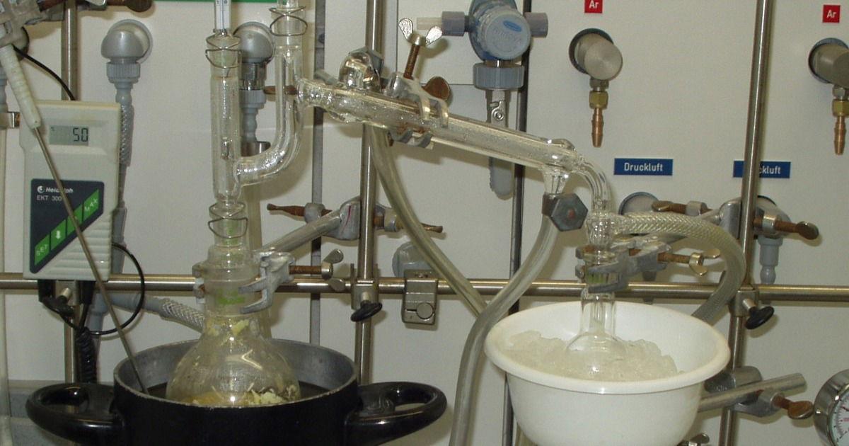 schema di distillazione in chimica