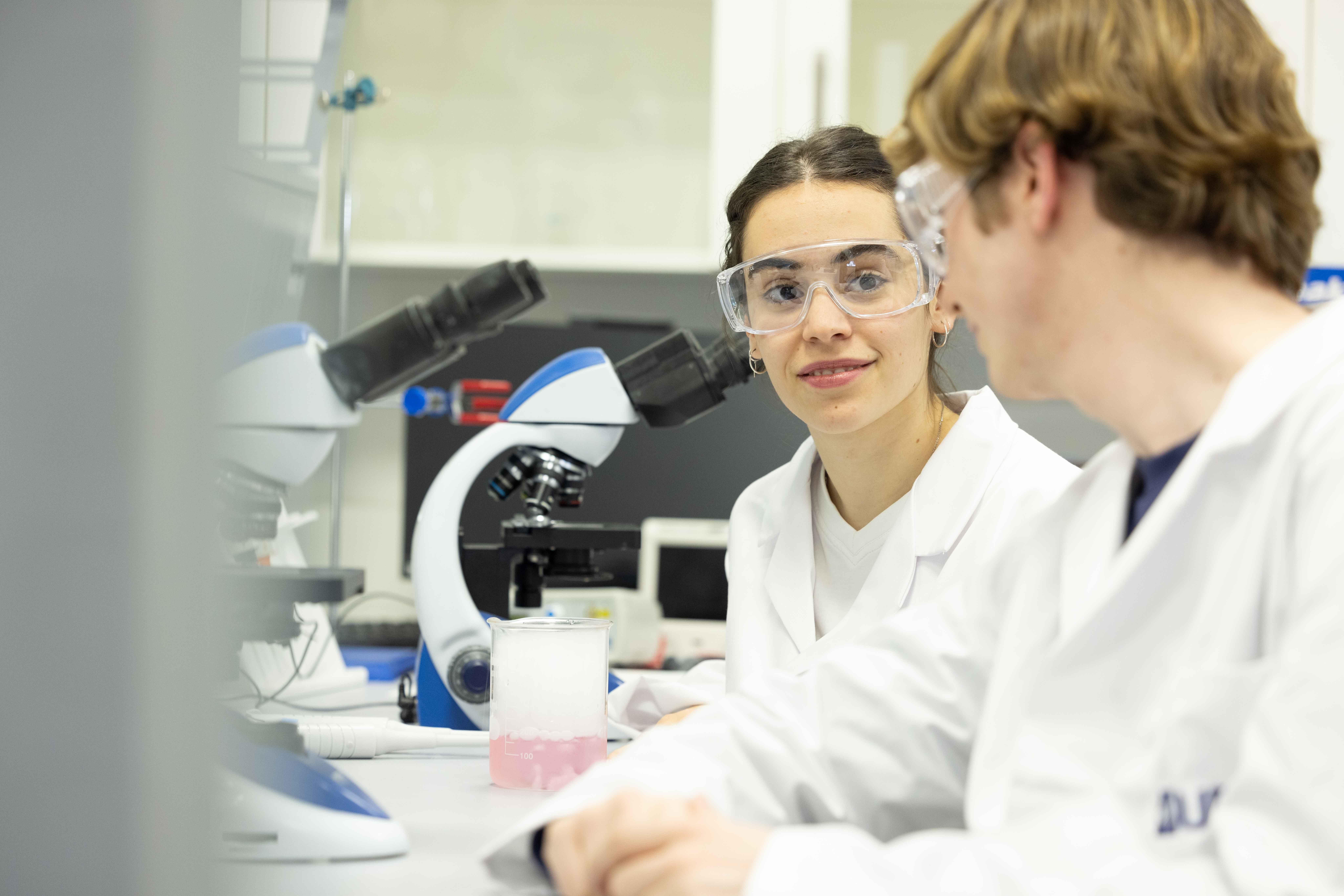 Carreira em biomedicina e biotecnologia carreira em biomedicina e biotecnologia