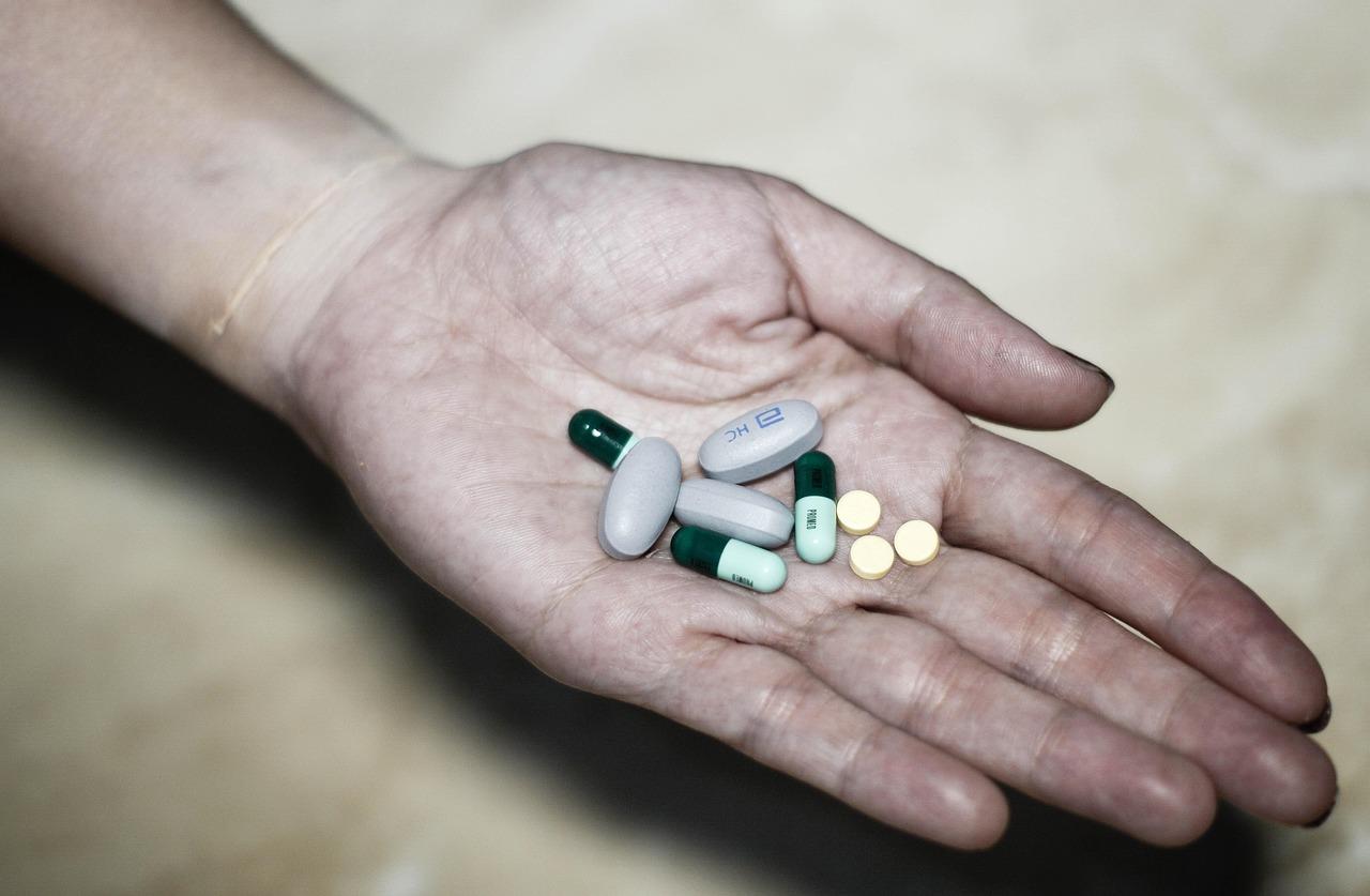 Representação de tratamento farmacológico para a depressão em um contexto de saúde mental.